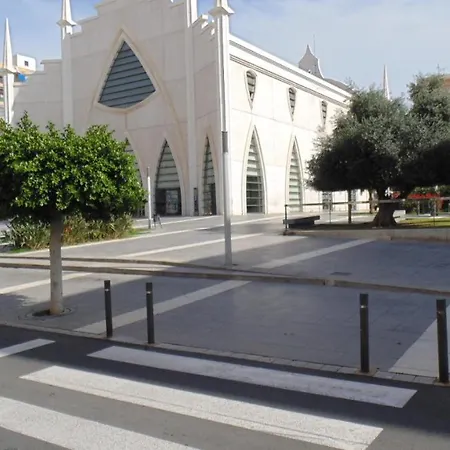 Moriones A. A150 M Del Mar En Centro De Ciudad דירה